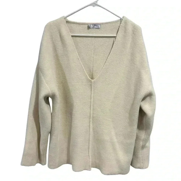 Yours Truly Made in Australia Acrylic Wool Relaxed V-Neck Sweater Ivory S/M - Picture 1 of 7